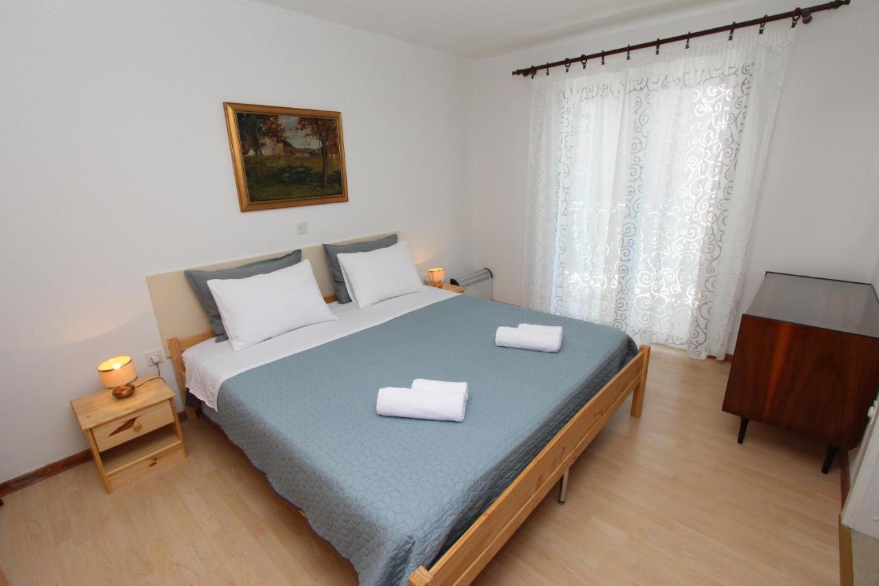 Apartments Knezovic Rovinj Exterior foto