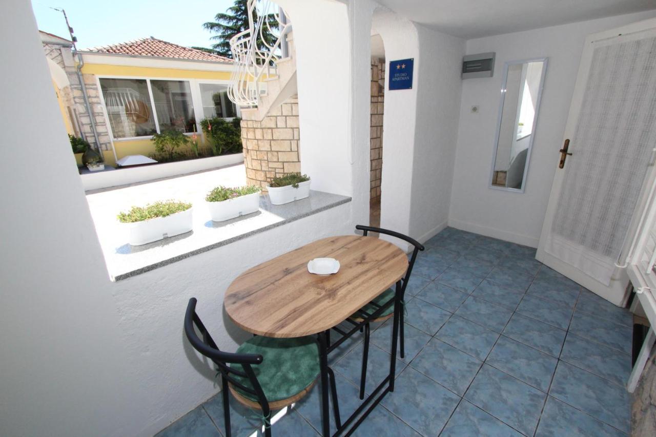 Apartments Knezovic Rovinj Exterior foto