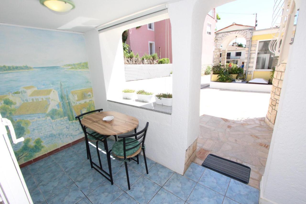 Apartments Knezovic Rovinj Exterior foto