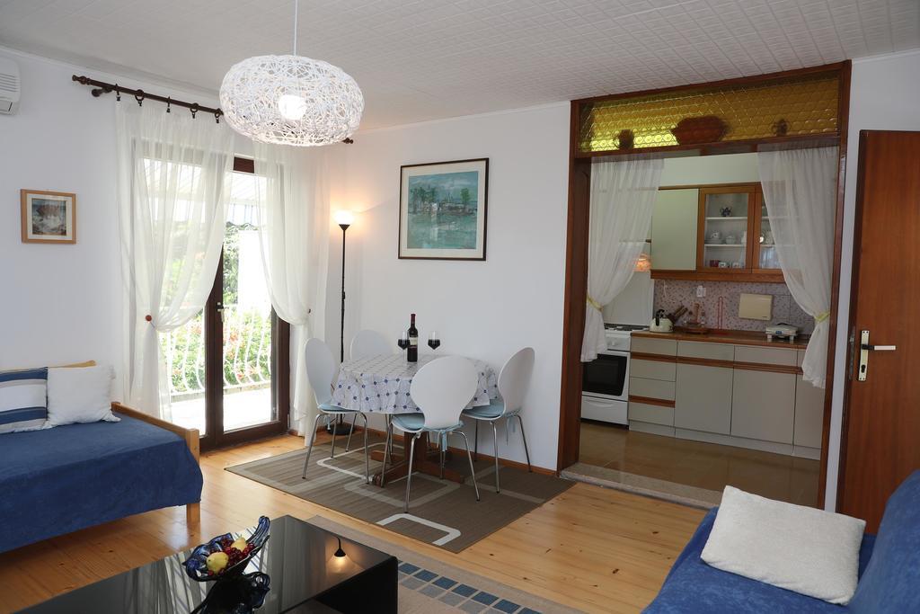 Apartments Knezovic Rovinj Exterior foto